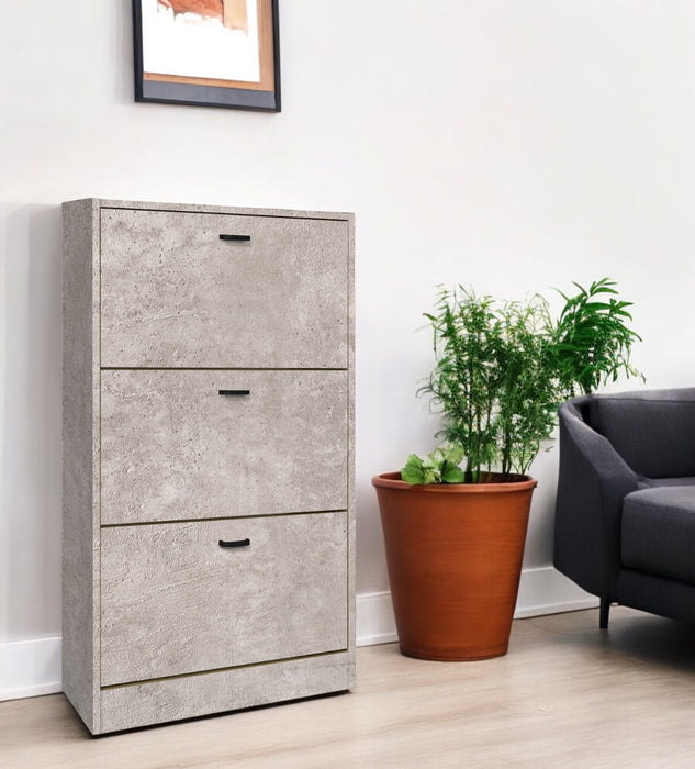 Scarpiera in Legno 3 Ante colore Cemento Mobiletto 18 Paia 63x24x115H cm