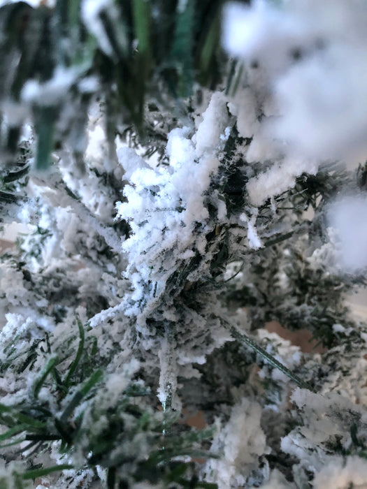 Albero di Natale Innevato Floccato 210cm 750 Rami PVC con Neve apertura ombrello